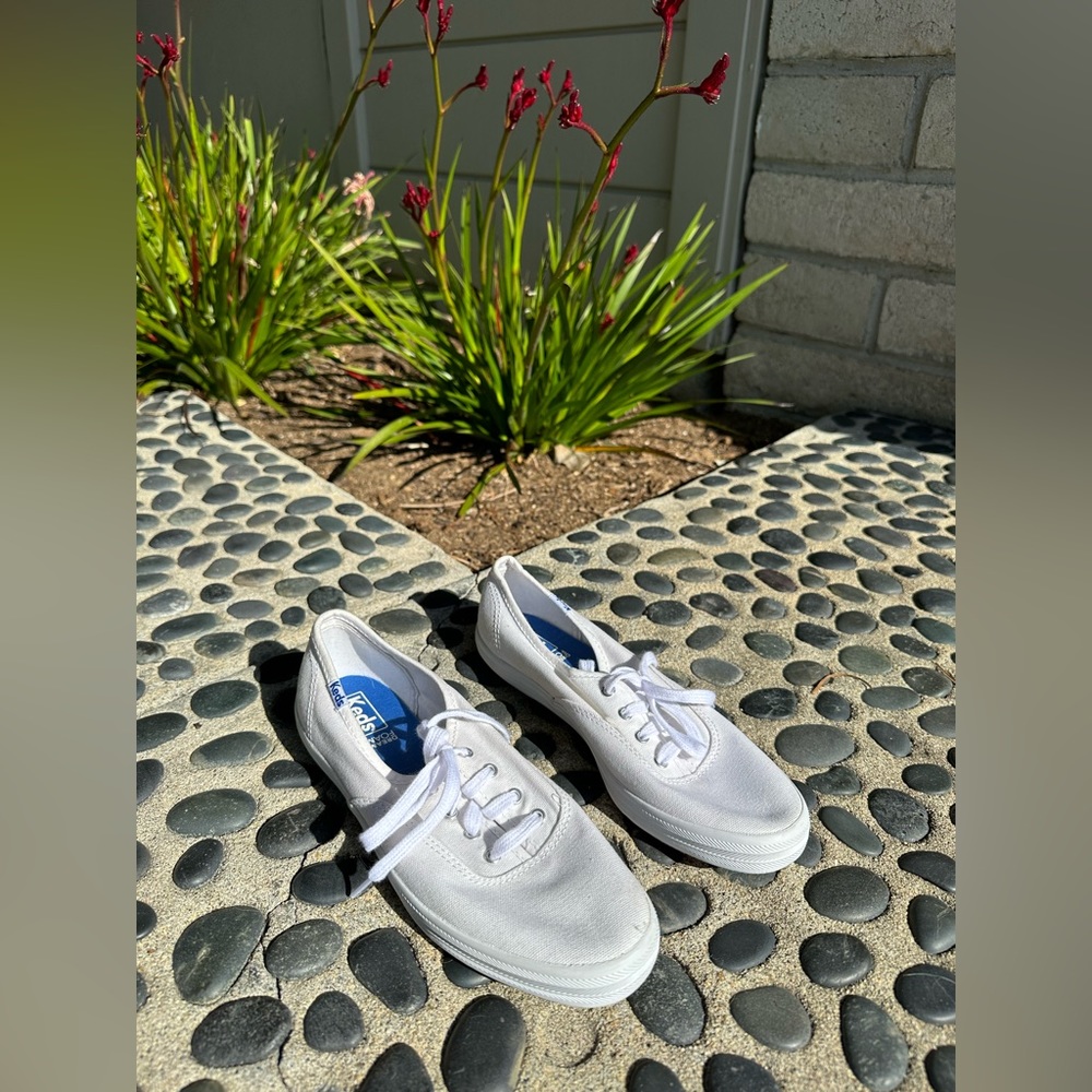 Brand New Women's Champion Originals Sneaker 6.5